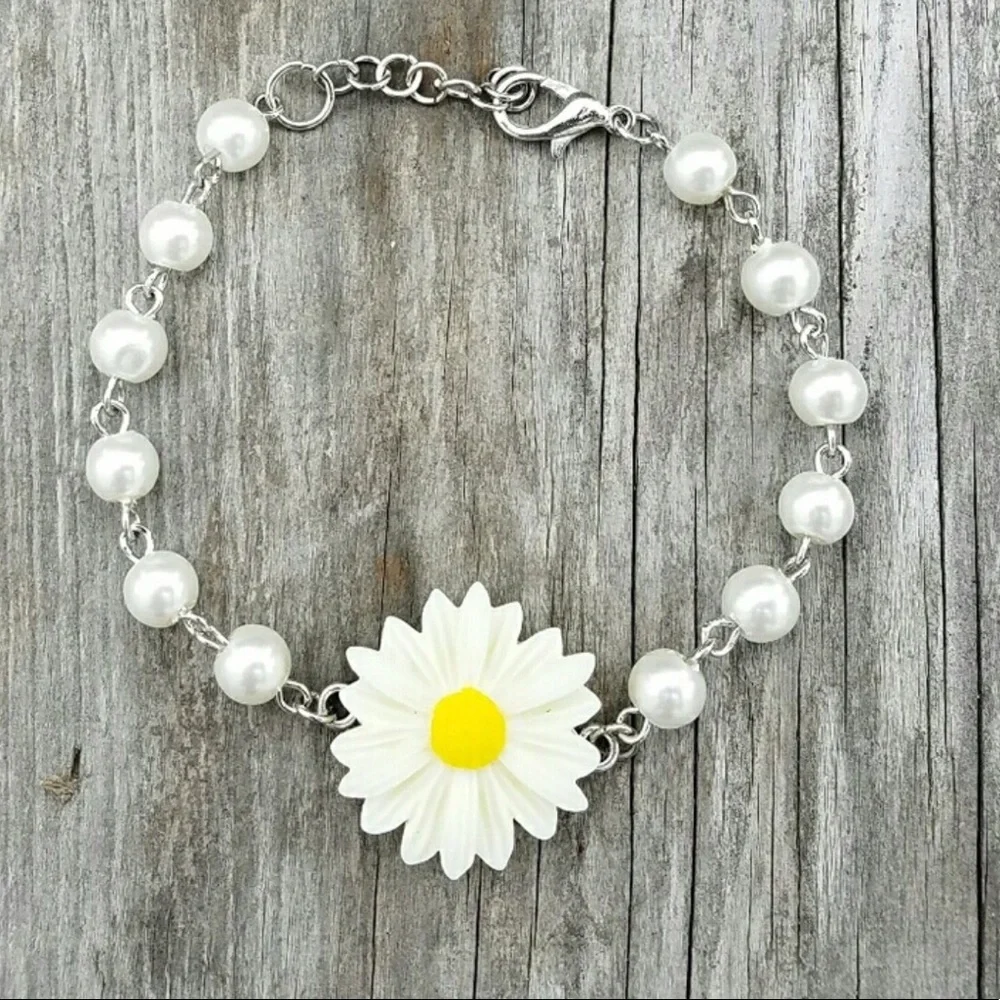 Daisy Pale Pink Buttery Bracelets 2 Piece Set New
